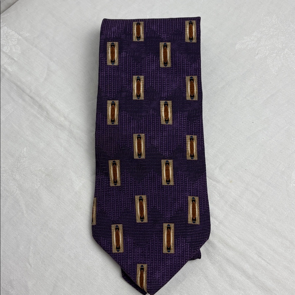 Bill Blass Men's 100% Silk Tie Collection - Red, Purple, Green - Picture 4 of 7